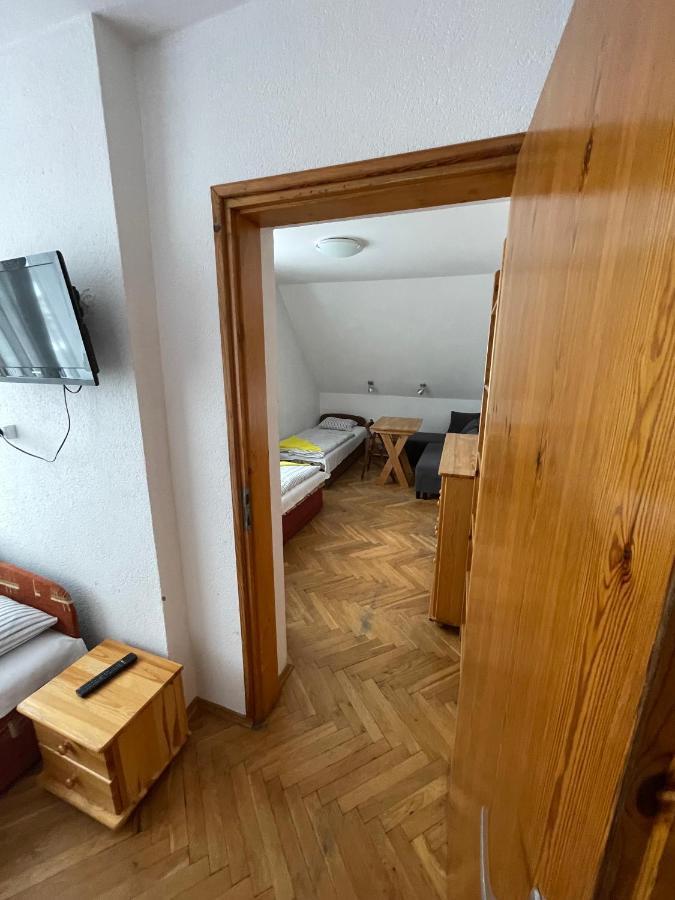Gosciniec Ozna Hotel Kiczora Kültér fotó