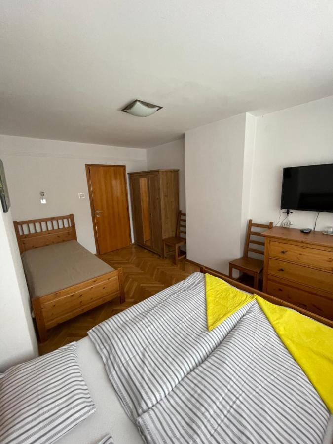 Gosciniec Ozna Hotel Kiczora Kültér fotó