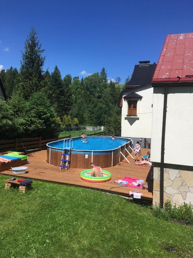 Gosciniec Ozna Hotel Kiczora Kültér fotó