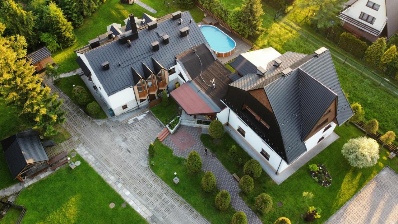 Gosciniec Ozna Hotel Kiczora Kültér fotó